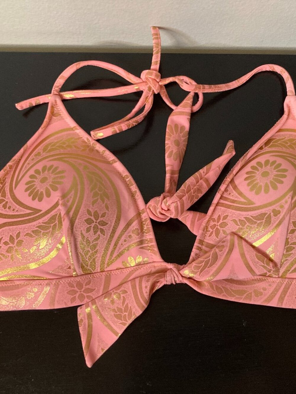 Victoria's Secret Pink & Gold Floral Bikini Top - Removable Padding - Size L